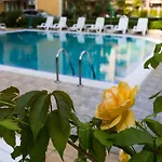 Aparthotel Aquaria 4*