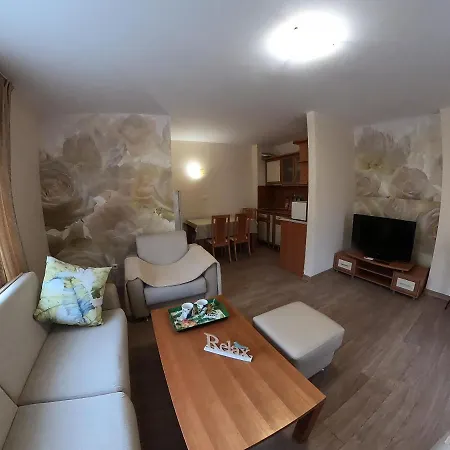Aquaria Aparthotel 3*