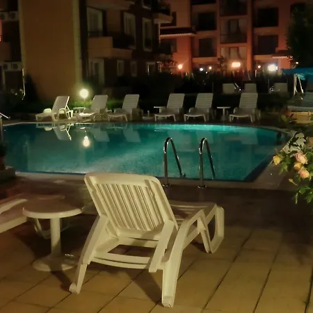 Aquaria Aparthotel 3*
