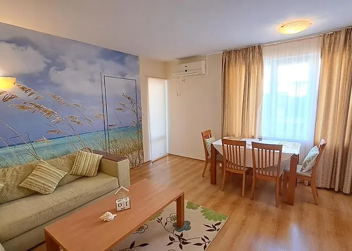 Aquaria 公寓式酒店 4*