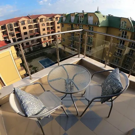 Aquaria Aparthotel 4*
