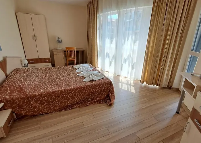 Aquaria Apartmanhotel Napospart