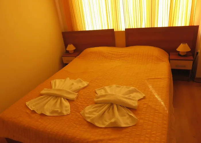 Aquaria Apartmanhotel 4*